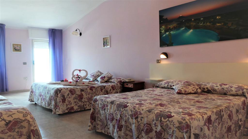 Hotel Orizzonte Blu Tropea Buitenkant foto